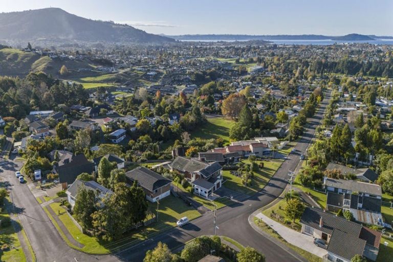 Photo of property in 79 Utuhina Road, Springfield, Rotorua, 3015