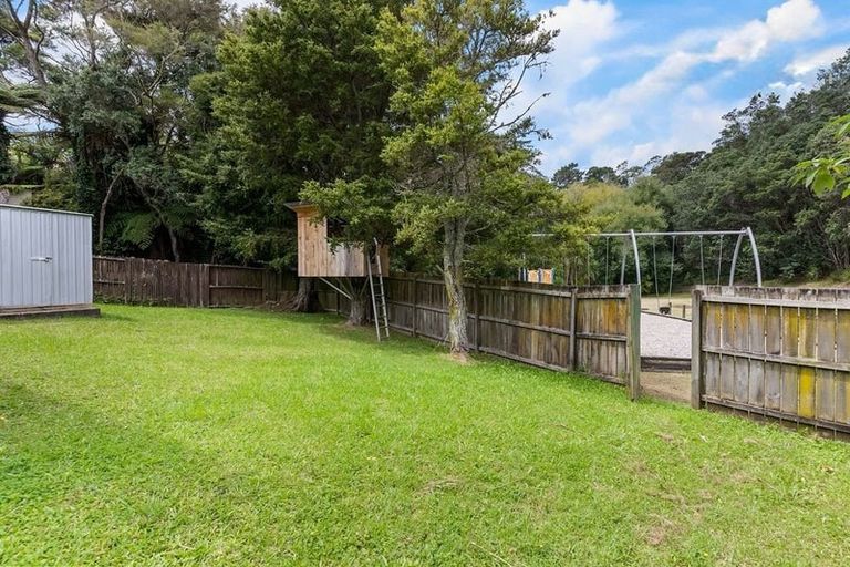 Photo of property in 50 Powrie Street, Glenfield, Auckland, 0629