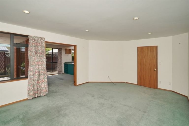 Photo of property in 16 Cardiff Avenue, Somerfield, Christchurch, 8024