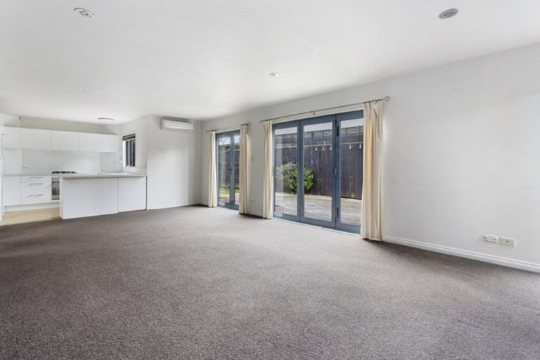 Photo of property in 209 Innes Road, St Albans, Christchurch, 8052
