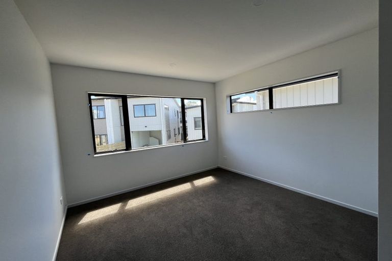 Photo of property in 10c Mantra Road, Massey, Auckland, 0614