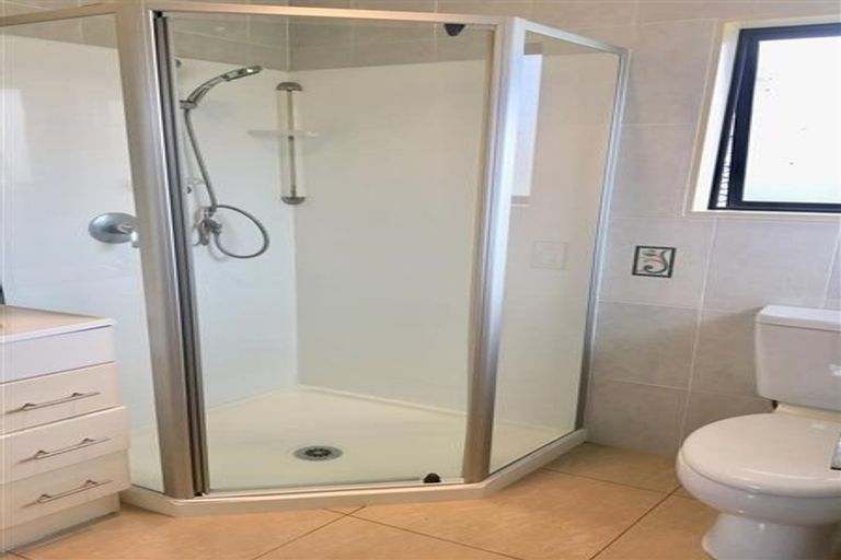 Photo of property in 9 Kokako Rise, Papakura, 2110