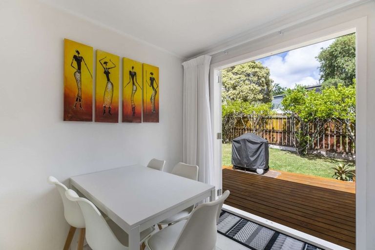 Photo of property in 29a Pisces Road, Glen Eden, Auckland, 0602