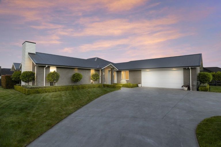 Photo of property in 26 Mike Smith Drive, Cambridge, 3434