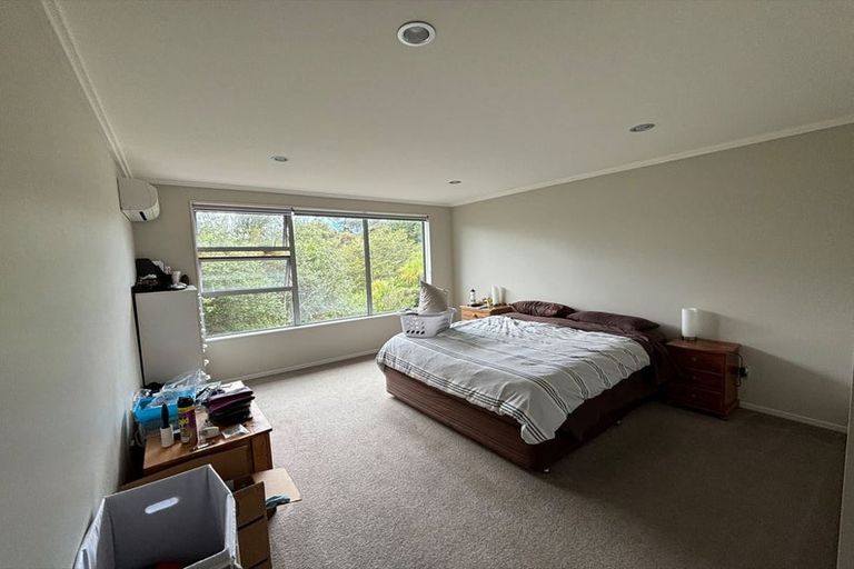 Photo of property in 28 Bur Oak Terrace, Schnapper Rock, Auckland, 0632