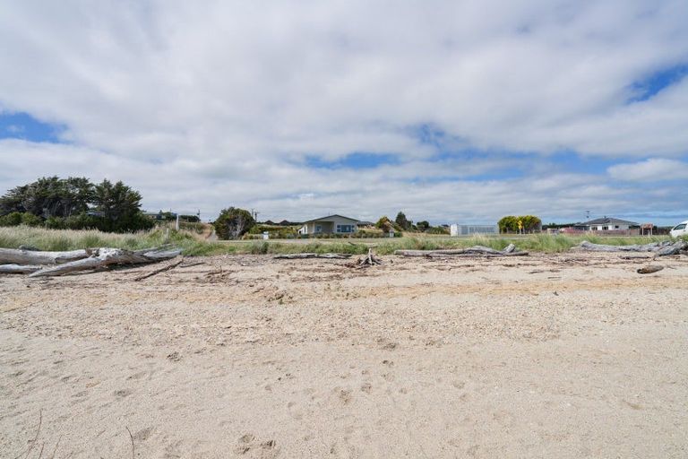 Photo of property in 4 Mersey Street, Fortrose, Invercargill, 9875