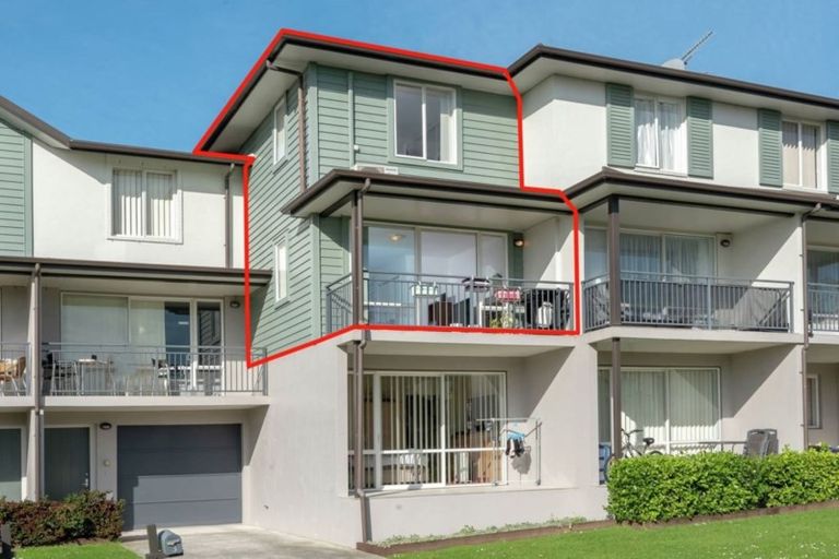 Photo of property in 6/1 Opito Way, East Tamaki, Auckland, 2013