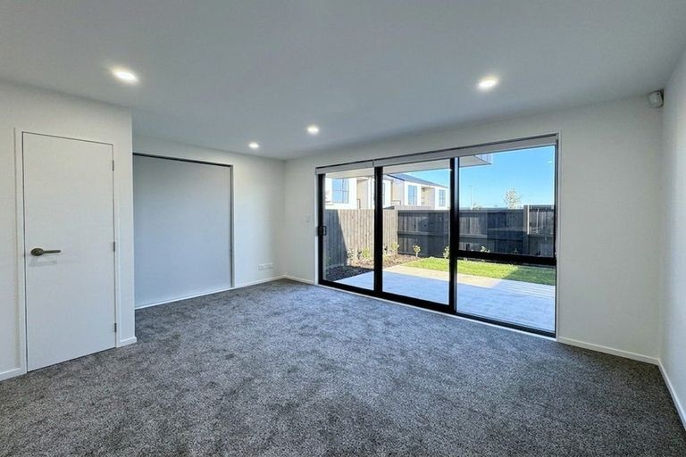 Photo of property in 14 Paapaakiri Loop, Takanini, 2112