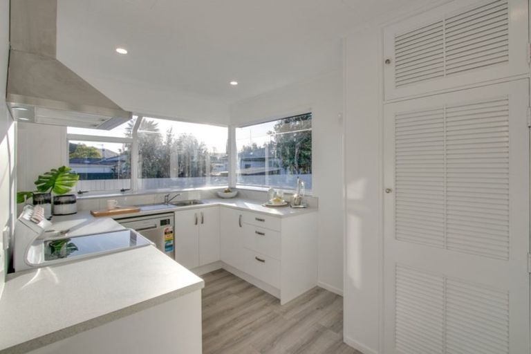 Photo of property in 59 Murphy Road, Taradale, Napier, 4112