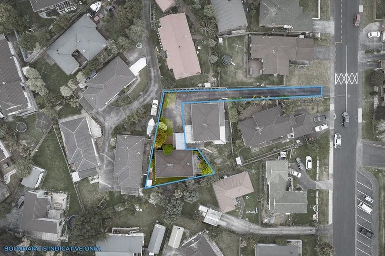 Photo of property in 2/54 Granville Drive, Massey, Auckland, 0614