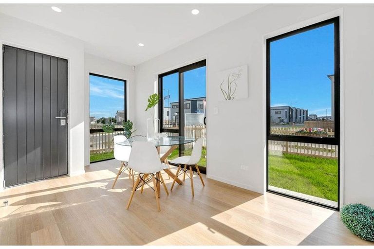 Photo of property in 74 Minhas Road, Papakura, 2110