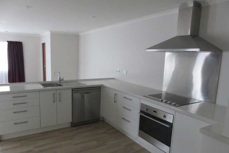 Photo of property in 24u2 Lorne Street, Melville, Hamilton, 3206