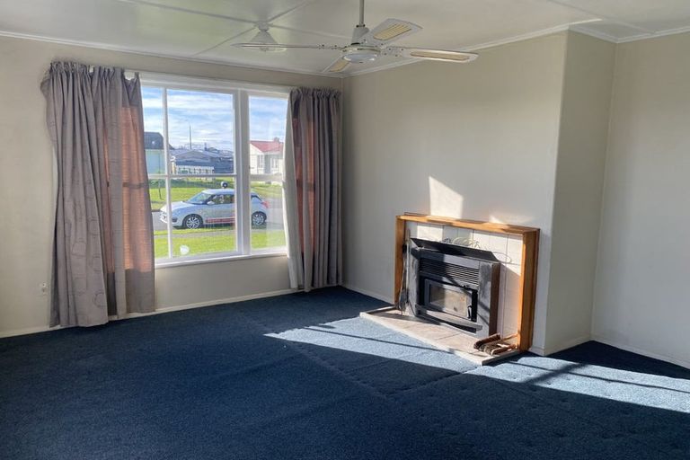 Photo of property in 26 Cottrell Crescent, Onekawa, Napier, 4110