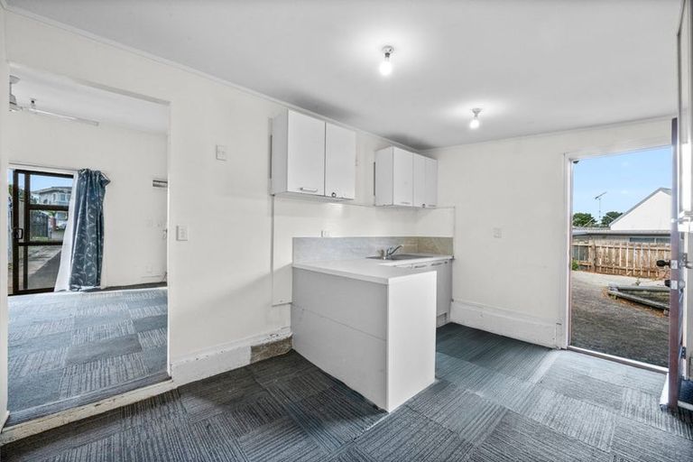 Photo of property in 1/19 Takanini Road, Takanini, 2112