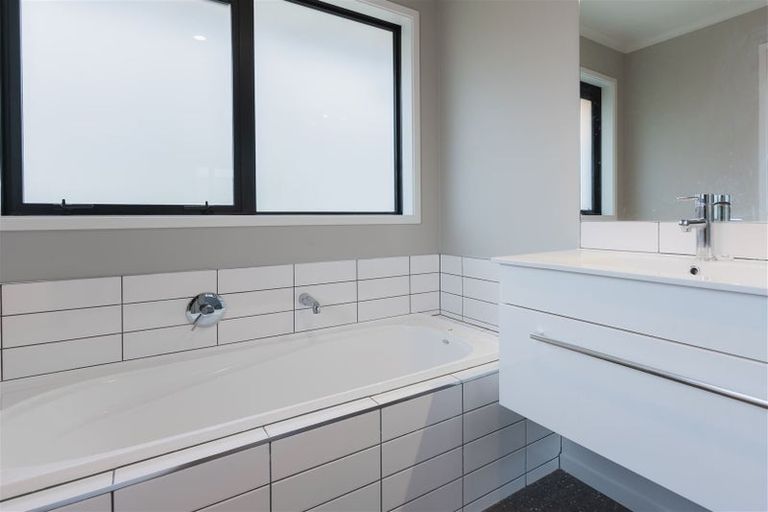 Photo of property in 130 Rowses Road, Aranui, Christchurch, 8061