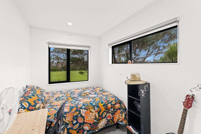 Photo of property in 15c Arney Road, Ranui, Auckland, 0612