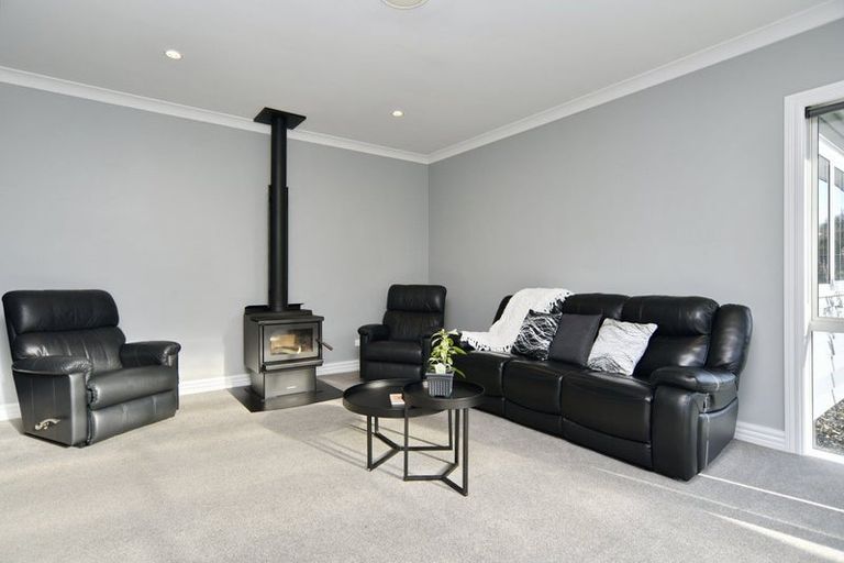 Photo of property in 8 Highfield Lane, Rangiora, 7400