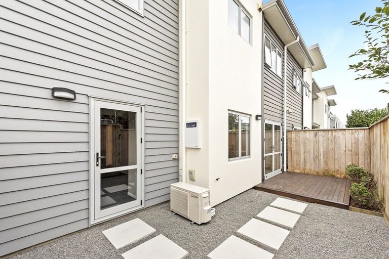 Photo of property in 144u2 Old Farm Road, Hamilton East, Hamilton, 3216