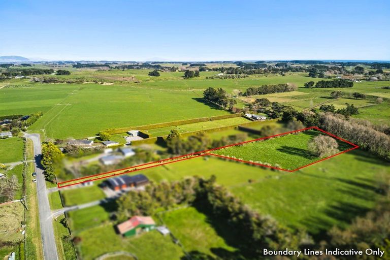 Photo of property in 46 Painua Road, Hokio Beach, Levin, 5571