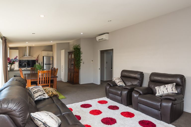 Photo of property in 42a Chelsea Street, Linwood, Christchurch, 8062