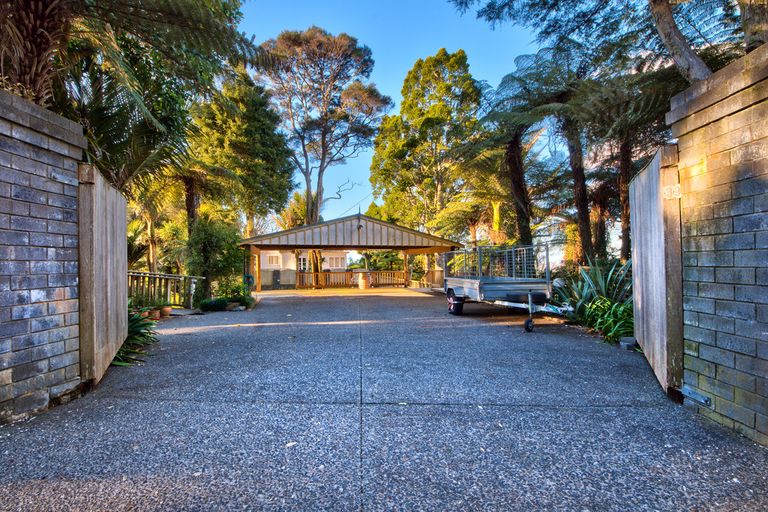 Photo of property in 39 Kohu Road, Titirangi, Auckland, 0604