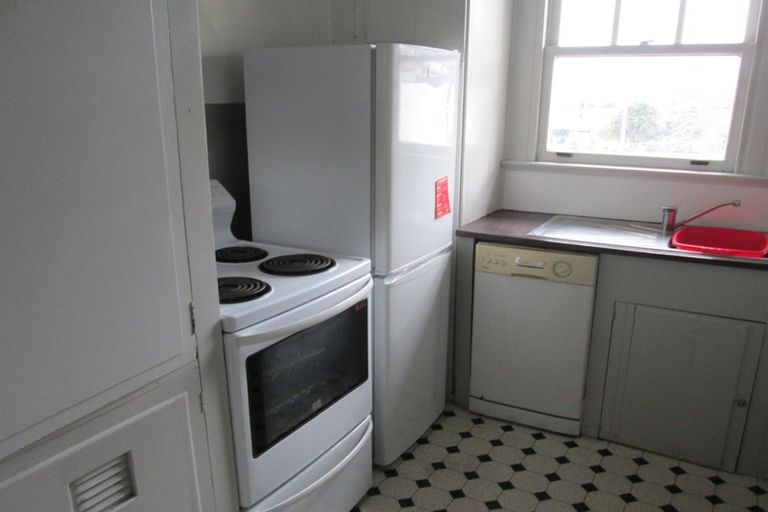 Photo of property in Zena Court, 11f8 Dufferin Street, Mount Victoria, Wellington, 6021