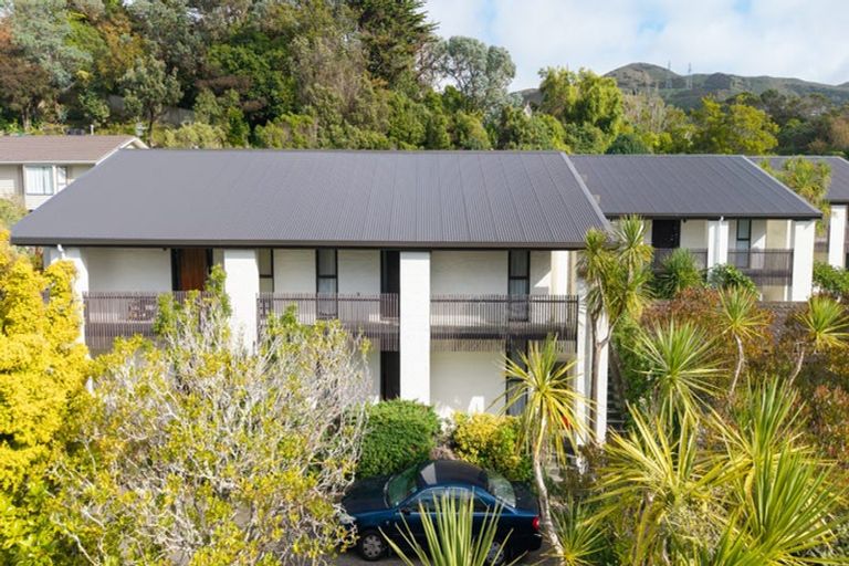 Photo of property in 141j Churton Drive, Churton Park, Wellington, 6037