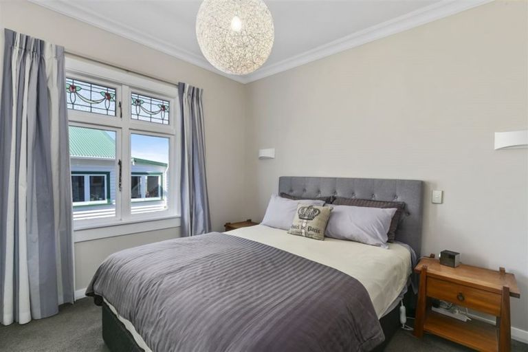 Photo of property in 16 Ranui Crescent, Khandallah, Wellington, 6035