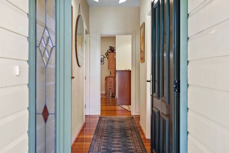 Photo of property in 32 Maesbury Close, Papamoa Beach, Papamoa, 3118