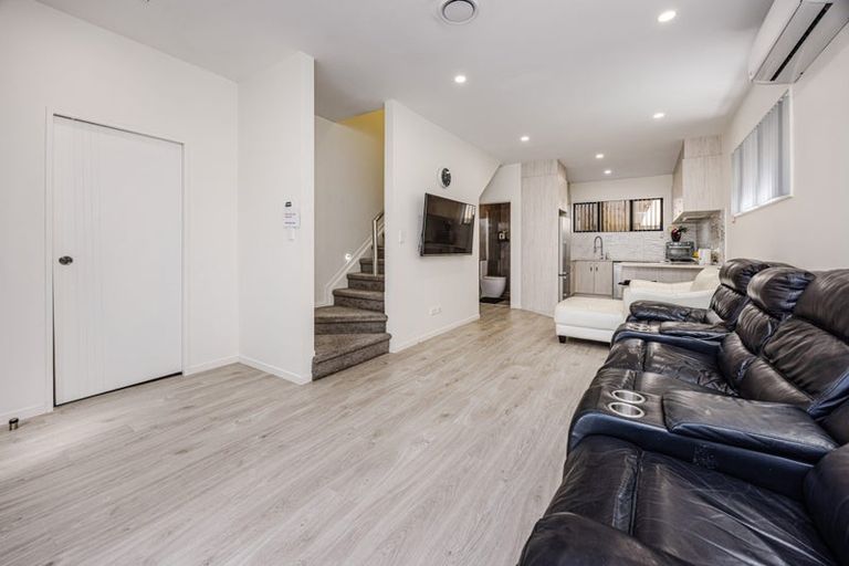 Photo of property in 5/97 Great South Road, Manurewa, Auckland, 2102