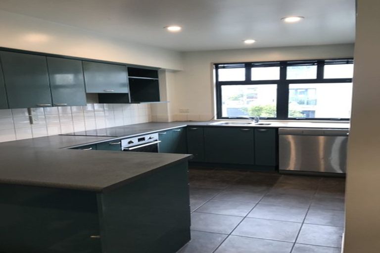 Photo of property in 34 Latimer Square, Christchurch Central, Christchurch, 8011