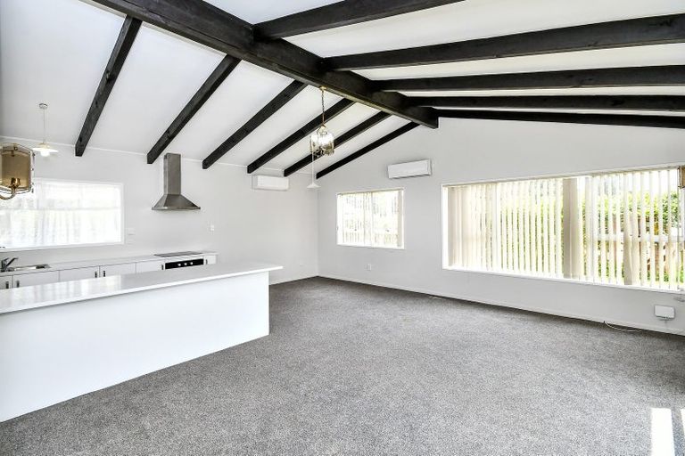 Photo of property in 2/162 Porchester Road, Papakura, 2110