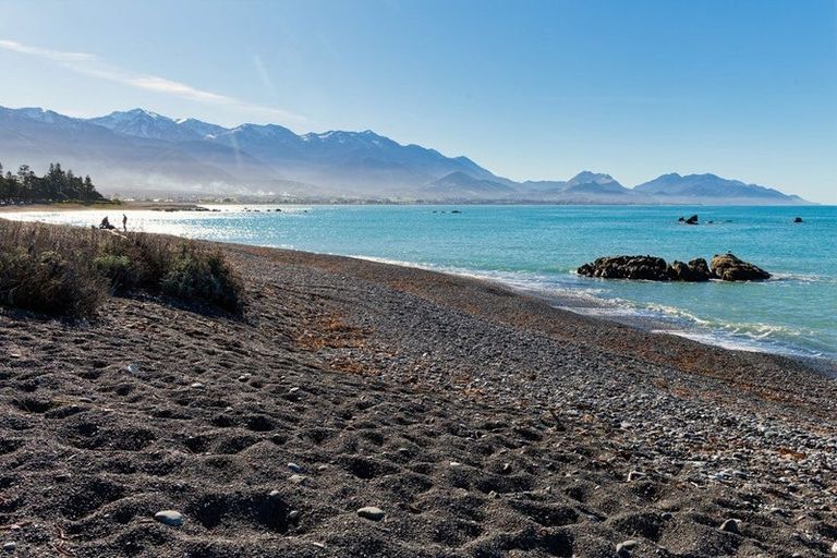 Photo of property in 2/132 Esplanade, Kaikoura, 7300