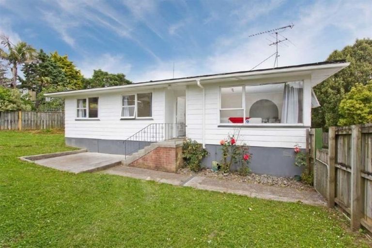Photo of property in 25 Hewlett Road, Massey, Auckland, 0614