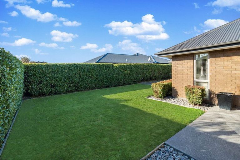 Photo of property in 6 Belgrave Close, Halswell, Christchurch, 8025