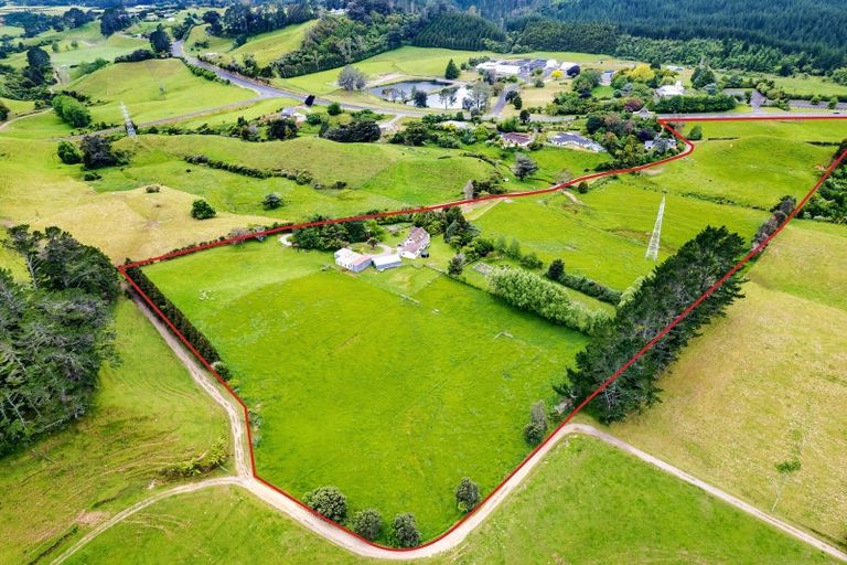 Photo of property in 630 Junction Road, Burgess Park, New Plymouth, 4371