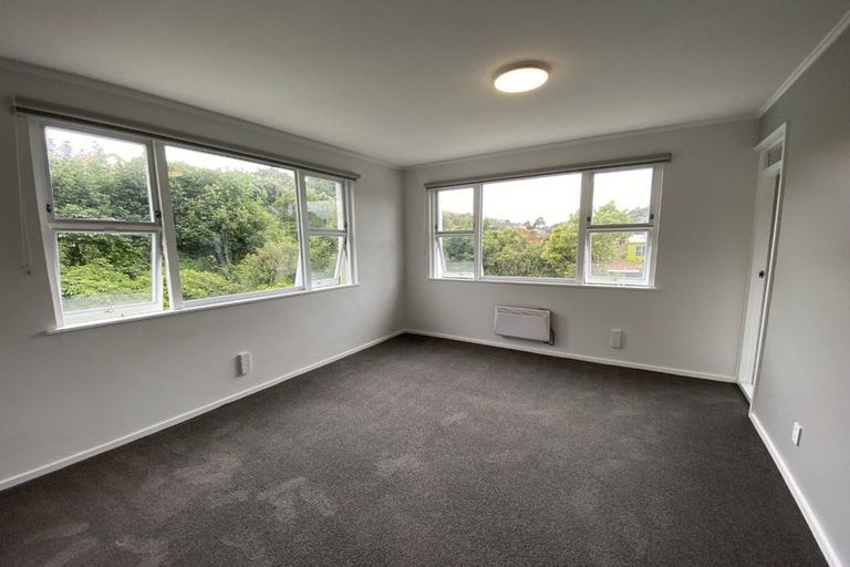Photo of property in 4/18 Agra Crescent, Khandallah, Wellington, 6035