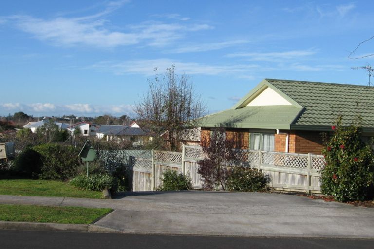 Photo of property in 9 Glenburn Place, Nawton, Hamilton, 3200