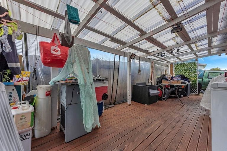 Photo of property in 31 Redwood Drive, Massey, Auckland, 0614