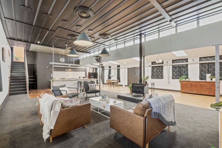 Photo of property in 43 Domett Street, Waitara, 4320