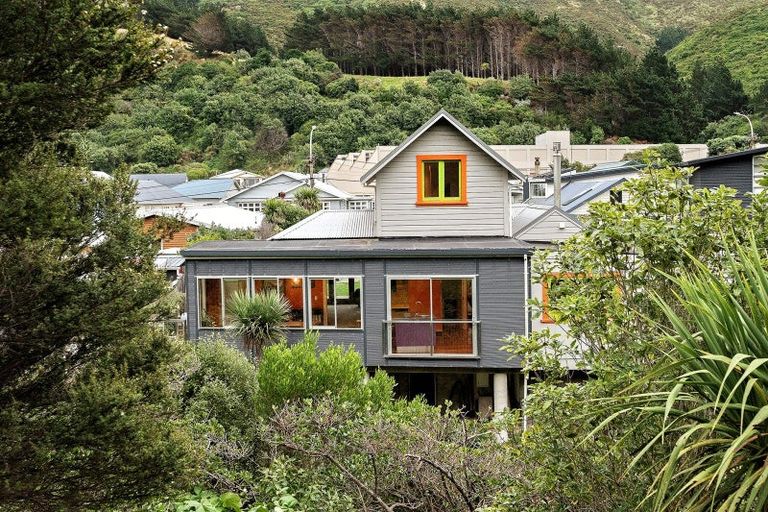 Photo of property in 38 Happy Valley Road, Owhiro Bay, Wellington, 6023