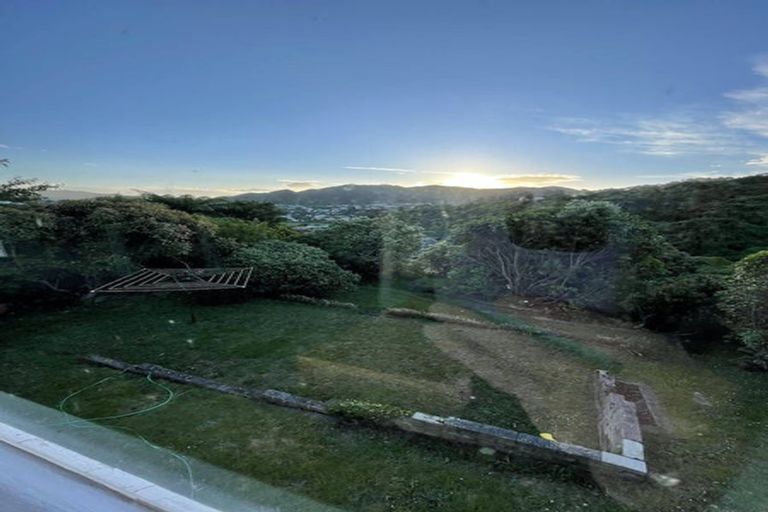 Photo of property in 20 Victory Avenue, Karori, Wellington, 6012
