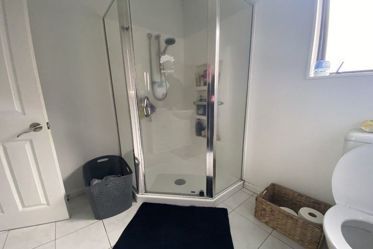 Photo of property in 6b Claverton Grove, Churton Park, Wellington, 6037