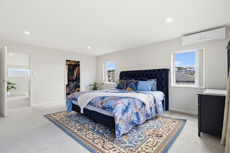 Photo of property in 21 San Prospero Crescent, Henderson, Auckland, 0612
