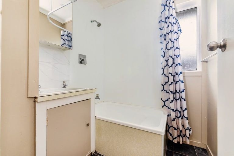 Photo of property in 28d James Road, Manurewa, Auckland, 2102