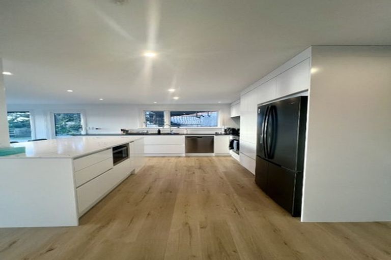 Photo of property in 15 Nikau Road, Point Howard, Lower Hutt, 5013