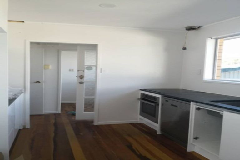 Photo of property in 32 Walworth Avenue, Pakuranga Heights, Auckland, 2010