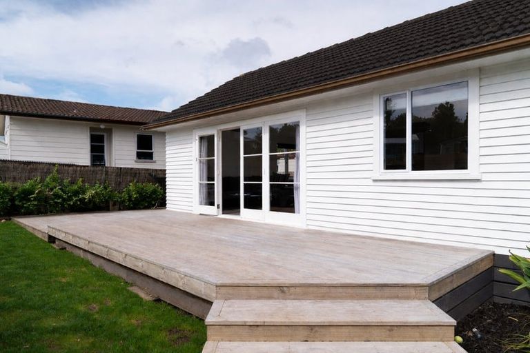Photo of property in 1/18 Crosby Road, West Harbour, Auckland, 0618