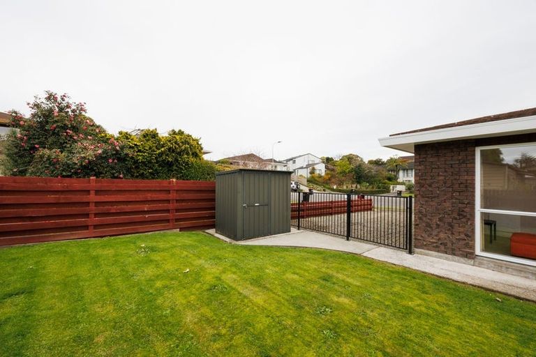 Photo of property in 2 Wharite Place, Awapuni, Palmerston North, 4412