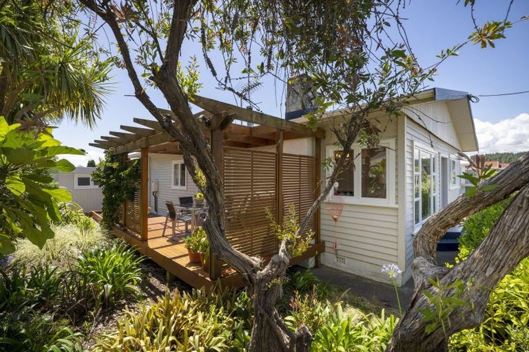 Photo of property in 48 Toi Street, Otaki Beach, Otaki, 5512